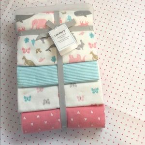 Carters swaddle set